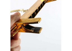 .Прищіпка джинсова з позолоченою планкою на 31 см.